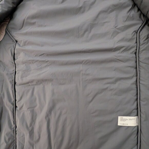 Official Cadillac Merch - Men's Hybrid Vest - Picture 9 of 12